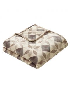 Maison and Jardin Printed Plush Blanket 152.4 cm x 177.8 cm / 60” x 70”